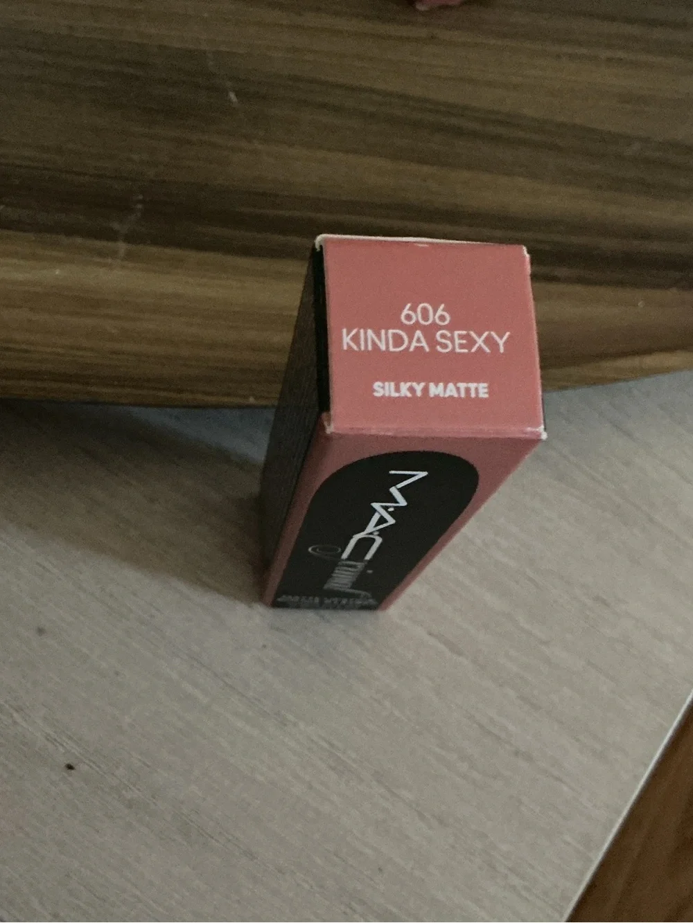 MAC Neutral Pinky Rose Matte Lipstick - Kinda Sexy